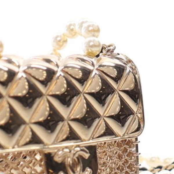 Pre-owned Chanel Gold Plated and Faux Pearl Flap Bag Pendant Necklace Gold