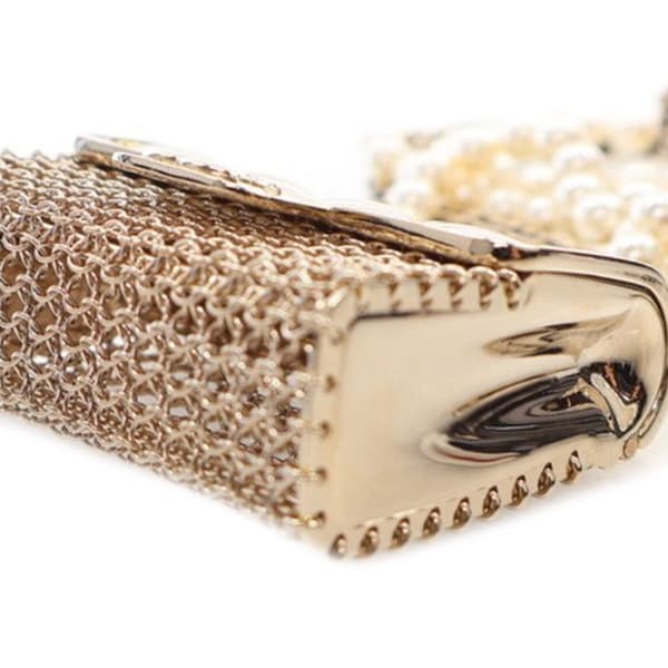Pre-owned Chanel Gold Plated and Faux Pearl Flap Bag Pendant Necklace Gold