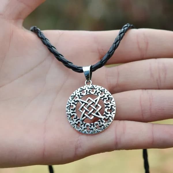 Celtisk amulett Harmoni av manligt och kvinnligt ursprung