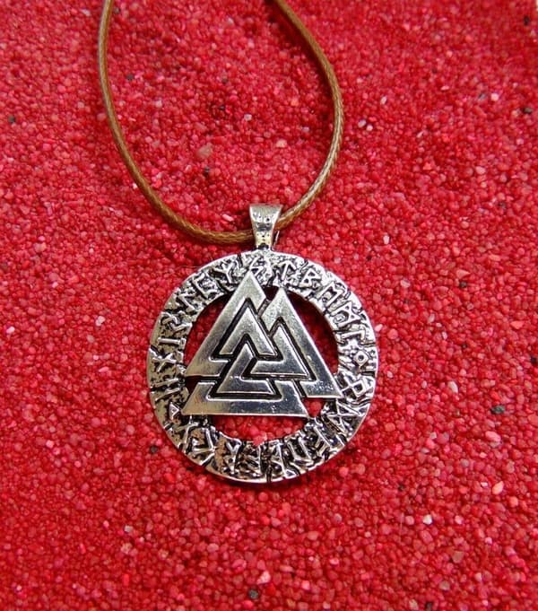 Valknut Wotan Knut Läderhalsband Viking Thor 3 Triangel