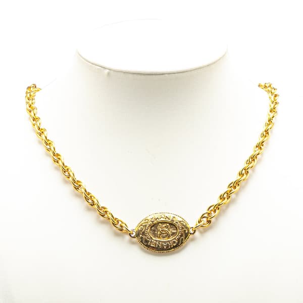 Pre-owned Chanel Gold Plated CC Medallion Necklace Gold