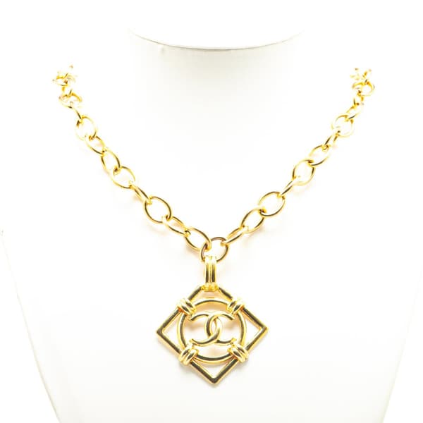 Pre-owned Chanel Gold Plated CC Diamond Shape Pendant Necklace Gold