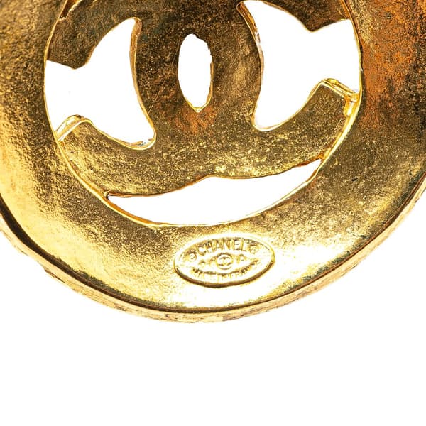 Pre-owned Chanel Gold Plated CC Round Pendant Necklace Gold
