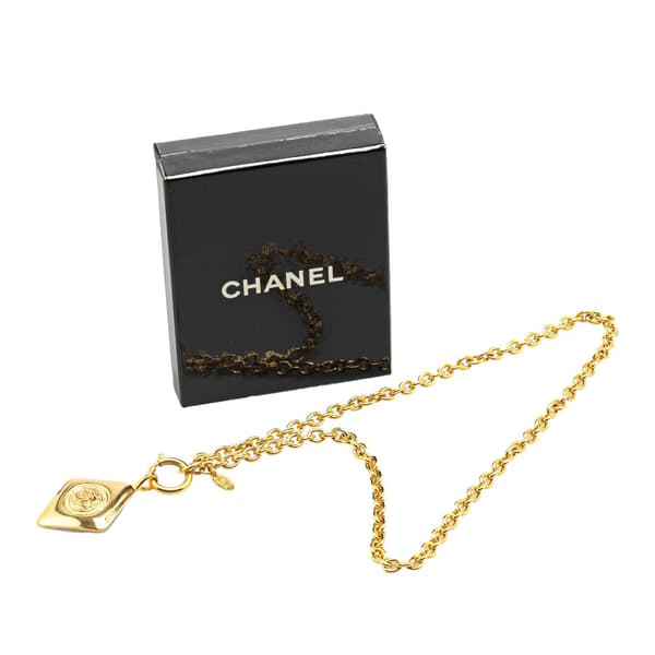 Pre-owned Chanel Gold Plated CC Diamond Shape Pendant Necklace Gold