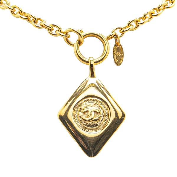 Pre-owned Chanel Gold Plated CC Diamond Shape Pendant Necklace Gold