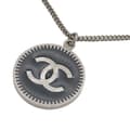 Miniatyrbild 7 av 7: Pre-owned Chanel Silver Enamel CC Round Pendant Necklace Silver