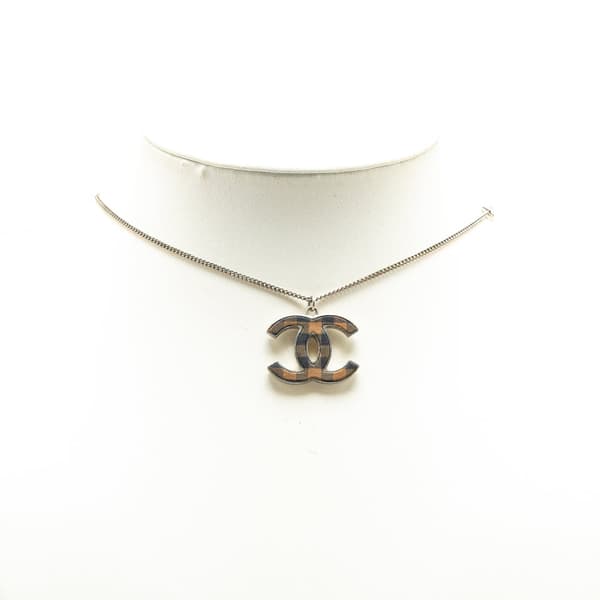 Pre-owned Chanel Silver Checkered CC Pendant Necklace Silver