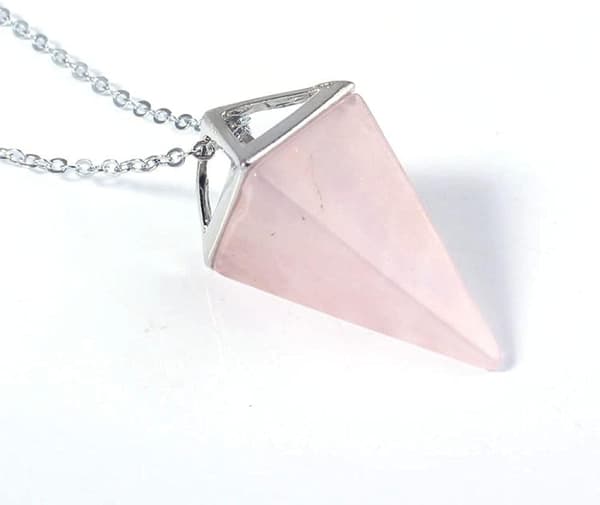Luonnonkivi heiluri kaulakoru kristalli kvartsikivi taikavarkaus pyramidi riipus kaulakoru naiset miehet chakra korut - ruusukvartsi hopea
