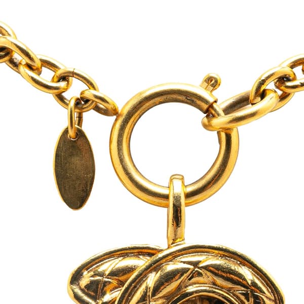 Pre-owned Chanel Gold Plated CC Quilted Pendant Necklace Gold