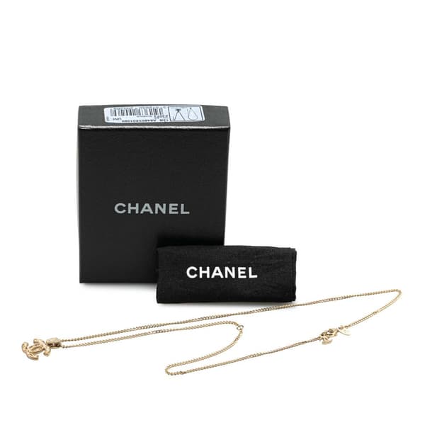 Pre-owned Chanel Gold Plated CC Tweed Effect Pendant Necklace Gold