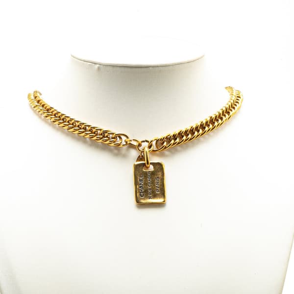 Pre-owned Chanel Gold Plated 31 Rue Cambon Dog Tag Pendant Necklace Gold