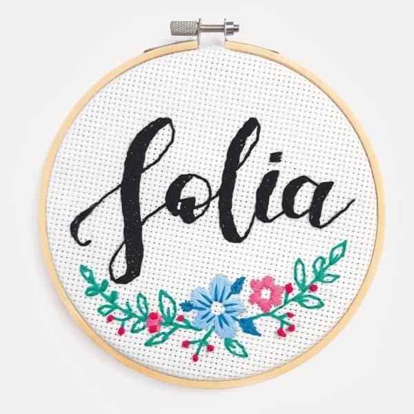 Broderiramar Runda - FOLIA - LITEN - 10 cm och 15 cm - Bambuträ - FSC-certifierat