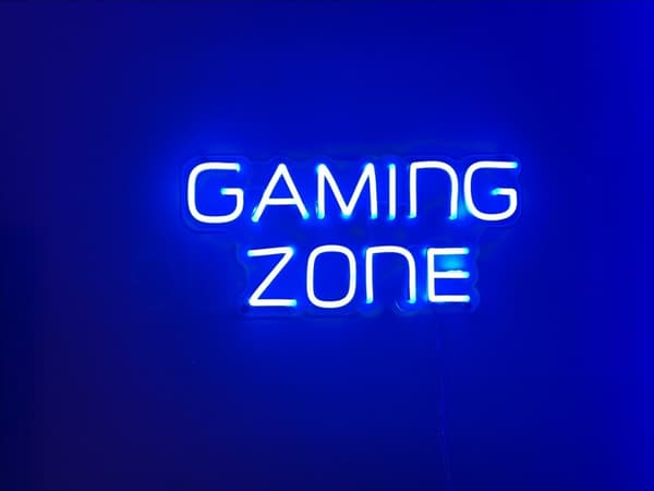 Neon LED-skylt Gaming Zone - 50x23 cm - Full RGB med touch fjärrkontroll