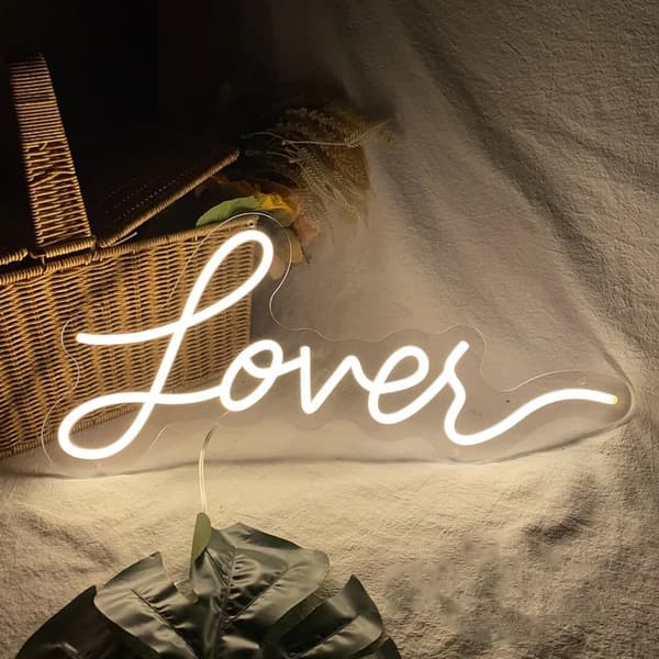 "Lover" LED Neonskilt - Dæmpbar USB Væglampe til Bryllupper og Soveværelser | Bryllups- og jubilæumsgave