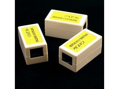 Netrack - Kopplingsdon för nätverk - RJ-45 (hona) till RJ-45 (hona) - UTP - CAT 5e - vit