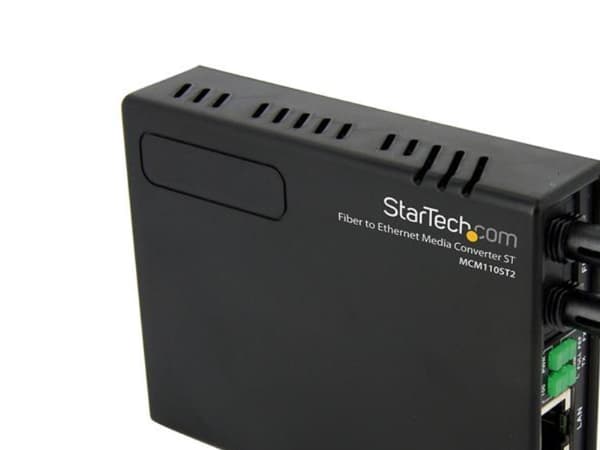 StarTech.com 10/100 MM Fiber Copper Fast Ethernet Media Converter ST 2 km - Fibermediekonverterare - 100Mb LAN - 10Base-T, 100Base-FX, 100Base-TX - R