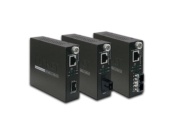 PLANET GST-805A, 2000 Mbit/s, 1000Base-T, 100Base-SX, 1000Base-LX, IEEE 802.3, IEEE 802.3ab, IEEE 802.3ah, IEEE 802.3u, IEEE 802.3z, Gigabit Ethernet
