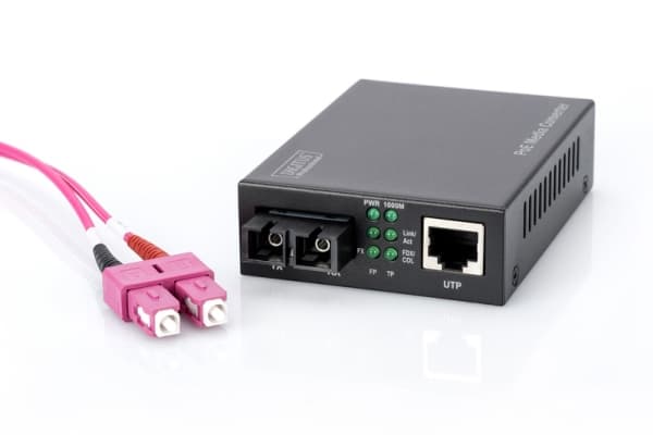 DIGITUS Professional DN-82150 - Medieomvandlare - 1GbE - 10Base-T, 1000Base-SX, 100Base-TX, 1000Base-T - RJ-45 / SC-läge (multi-mode) - upp till 500