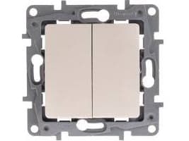 Legrand kattokruunukytkin Niloe 10AX Creme-värinen (764605)