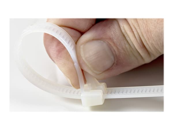 StarTech.com 12cm(5") Reusable Cable Ties, 7mm(1/4") wide, 30mm(1-1/8") Bundle Dia. 22kg(50lb) Tensile Strength, Releasable Nylon Ties, Indoor/Outdoo