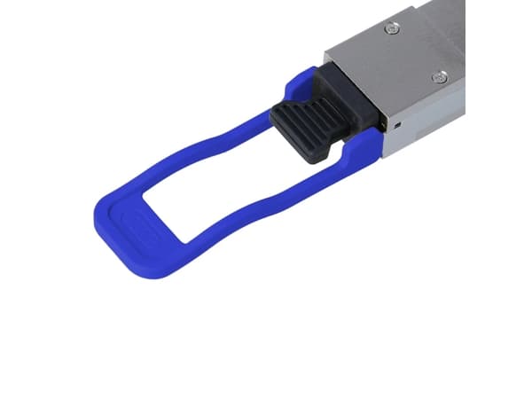 Yhteensopiva Juniper JNP-QSFP28-100G-PSM4 QSFP28-lähetin, MPO/MTP-liitin, 100GBASE-PSM4, yksimuotokuitu, 4xWDM, 2KM, 0°C/+70°C, DDM (JNP-QSFP28-100G-