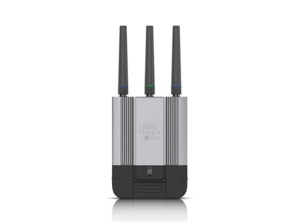 Ubiquiti UniFi - Trådløs ruter 1GbE - WAN-porter: 2 2,4 GHz