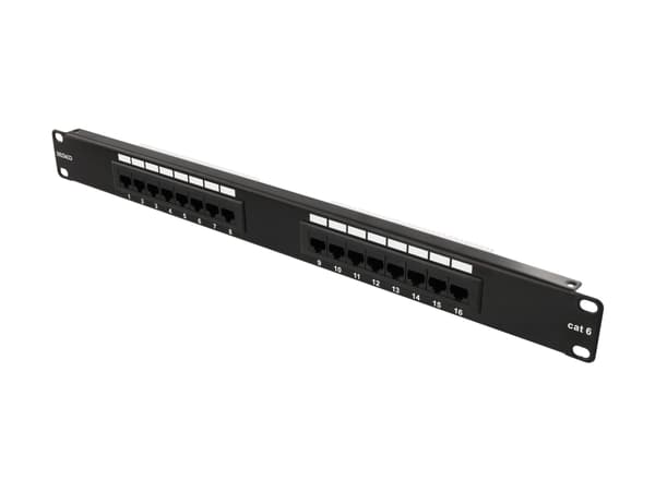 DELTACO PAN-102 - Koblingspanel - CAT 6 - UTP - svart - 1U - 19" - 16 porter