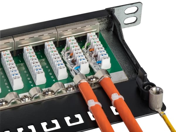Lindy 25884, 10Base-T, 10 Gigabit Ethernet, RJ-45, S/UTP (STP), Svart, Metall