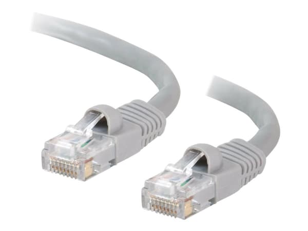 C2G Cat5e Booted Unshielded (UTP) Network Patch Cable - Koblingskabel - RJ-45 (hann) til RJ-45 (hann) - 3 m - UTP - CAT 5e - formstøpt, uten hindring