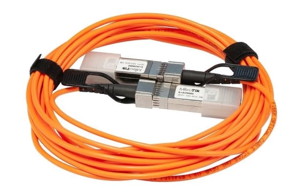 MikroTik - Direkte 10GBase-koblingskabel - SFP+ (hann) til SFP+ (hann) - 5 m - aktiv