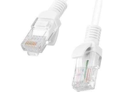 Lanberg - Koblingskabel - RJ-45 (hann) til RJ-45 (hann) - 15 m - 4.8 mm - UTP - CAT 5e - flertrådet, uten hindringer, formstøpt - RAL 9010, hvit