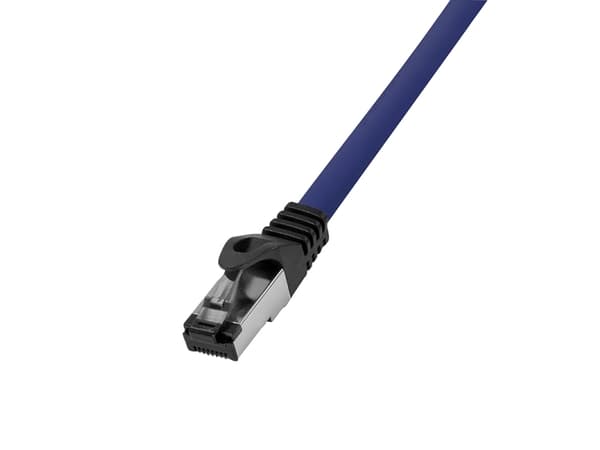 LogiLink - Koblingskabel - RJ-45 (hann) til RJ-45 (hann) - 1.5 m - SFTP, PiMF - CAT 8.1 - halogenfri, formstøpt, rund, uten hindringer - blå
