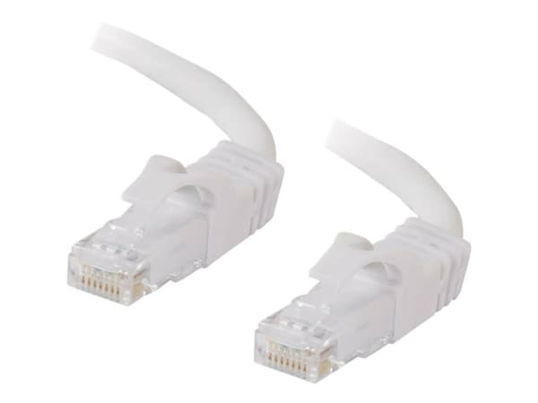 C2G Cat6 Booted Unshielded (UTP) Network Patch Cable - Koblingskabel - RJ-45 (hann) til RJ-45 (hann) - 5 m - UTP - CAT 6 - formstøpt, uten hindringer