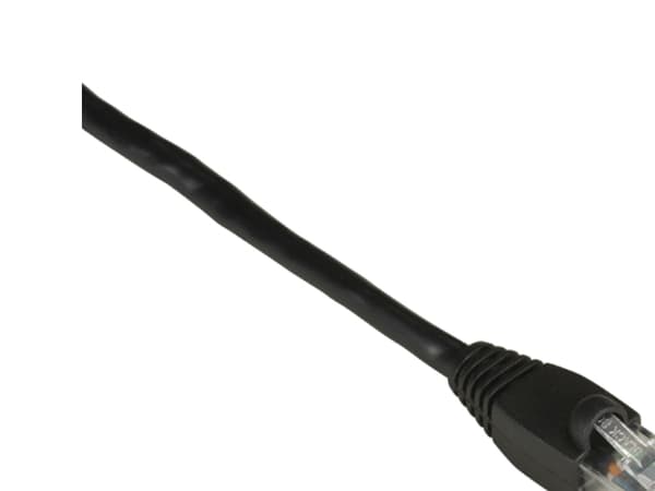 Black Box GigaTrue - Koblingskabel - RJ-45 (hann) til RJ-45 (hann) - 2.1 m - CAT 6 - med støvel, uten hindringer, flertrådet - svart
