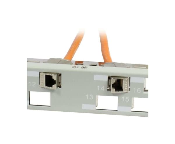 Keystone,moduuliräkki, 19" patch-paneeli 24xTP-moduulille, 1U(t 96mm) 45deg kulma ulostulo, vaaleanharmaa, Synergy 21,