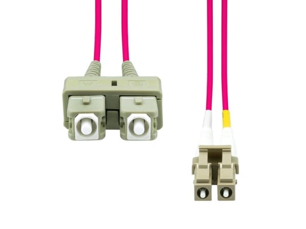 ProXtend - Patchkabel - LC/UPC multimodus (hann) til SC/UPC multimodus (hann) - 5 m. - 2 mm - fiberoptikk - dupleks - 125 my - OM4 - halogenfri - fio