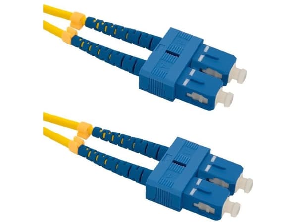 Qoltec - Koblingskabel - SC/UPC-enkeltmodus (hann) til SC/UPC-enkeltmodus (hann) - 5 m - fiberoptisk - dupleks - 9 / 125 micron - halogenfri - gul