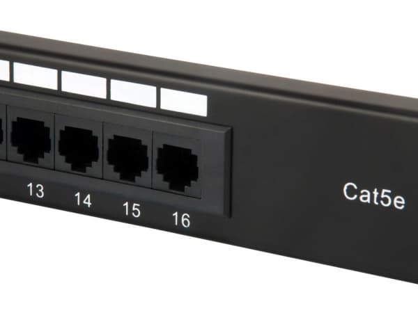 Equip 235317, 10/100/1000Base-T(X), Gigabit Ethernet, 1000 Mbit/s, RJ-45, Cat5e, Svart