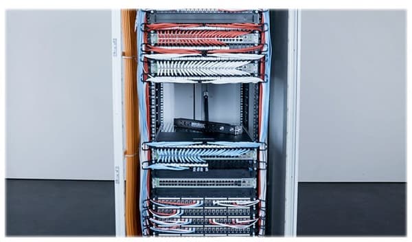 PATCHBOX P60STPXC6AX24G, 1,8m, Cat6a, U/FTP (STP), RJ-45, RJ-45