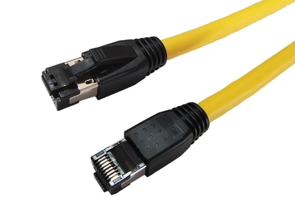 MicroConnect - Koblingskabel - RJ-45 (hann) til RJ-45 (hann) - 1 m - S/FTP - CAT 8.1 - halogenfri, uten hindringer - gul