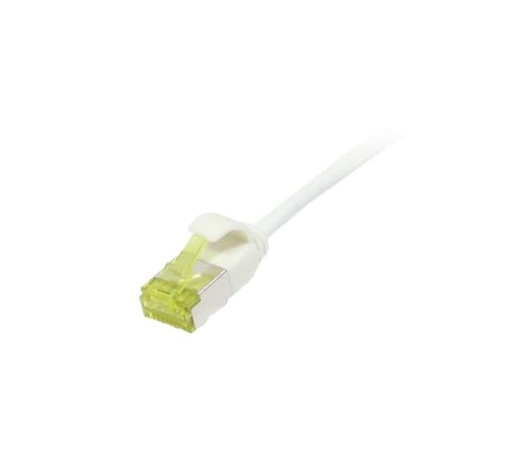 Liitäntäjohto RJ45 CAT6A 500Mhz 015m valkoinen UFTP slimline pyöreä d38mm TPELSZHSuperflex AWG32 CAT7 raakakaapelilla Synergy 21