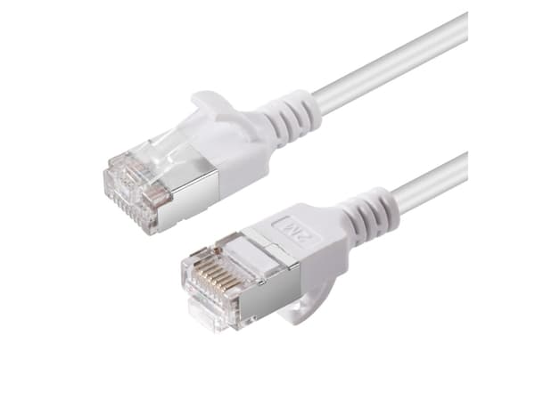 MicroConnect - Nettverkskabel - RJ-45 (hann) til RJ-45 (hann) - 7.5 m - U/FTP - CAT 6a - halogenfri, slank, uten hindringer - hvit