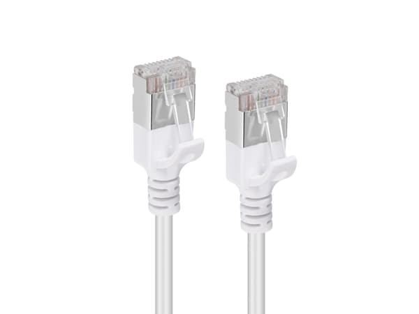 MicroConnect - Nettverkskabel - RJ-45 (hann) til RJ-45 (hann) - 7.5 m - U/FTP - CAT 6a - halogenfri, slank, uten hindringer - hvit