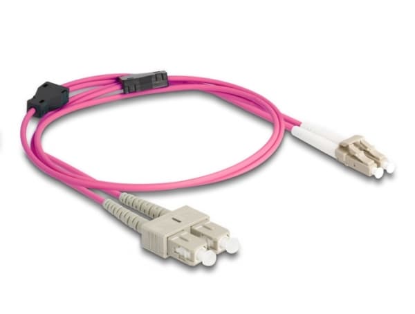 Delock - Nettverkskabel - LC multimodus (hann) til SC multimodus (hann) - 1 m. - 3 mm - fiberoptikk - dupleks - 50 / 125 my - OM4 - halogenfri - fiol