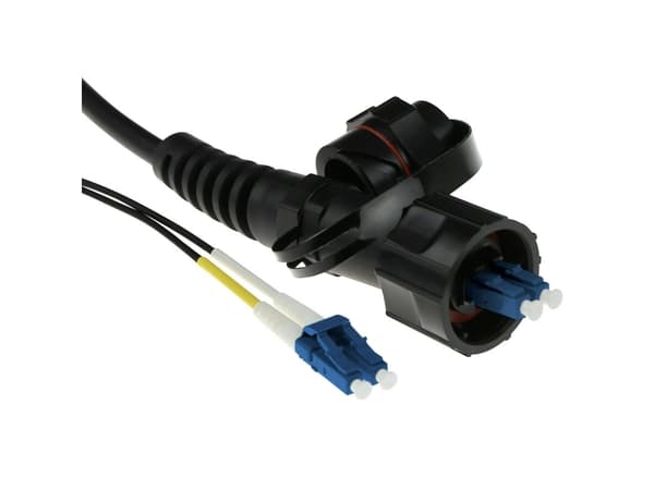 ACT 20 meter singlemode 9/125 OS2 duplex fiber patch cable with LC and IP67 LC connectors 20M LCODVA-LC OS2 DX 7MM (RL7320)