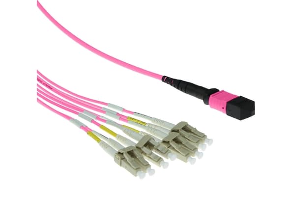 ACT 3 meter Multimode 50/125 OM4 fanout patchcable 1 X MTP female - 4 X LC duplex 8 fibers. 3m 8x50/125 om4 mtp/mpo(f) (RL7843)