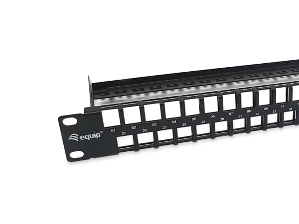 Equip 769258, RJ-45, Cat6, Musta, Terästä, 1U, 482,6 mm