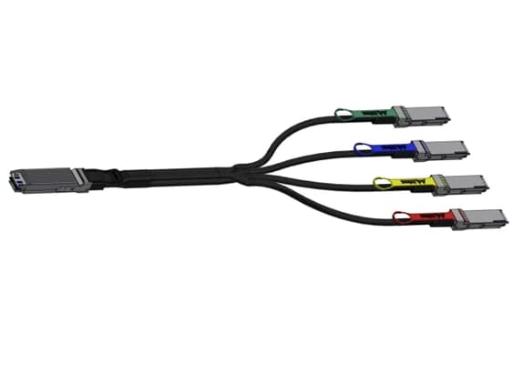 Nvidia MCA7J75-N005, 5 m, OSFP, 4xQSFP112, musta, 800 Gbit/s, vähäsavuinen, halogeeniton (LSZH)