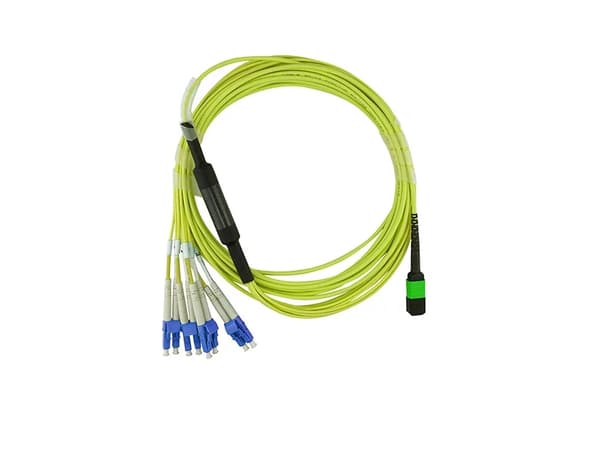 Kompatible F5-nettverk F5-UPG-QSFP4x10LR-2M BlueOptics fiberoptisk breakout-patchkabel, MTP/APC, 4xDuplex LC/UPC, 2 meter, enkeltmodus E9/125µm, G.65