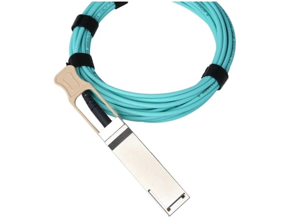 BlueOptics SPTMJP1PMCDF007-BO, 7 m, AOC, QSFP28, QSFP28